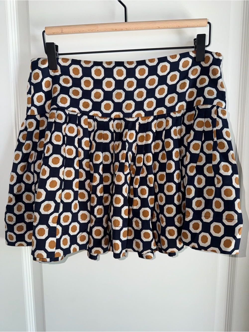 Theory Silk Geometric Print Mini Skirt Size 6 Navy White Brown Pleated Designer